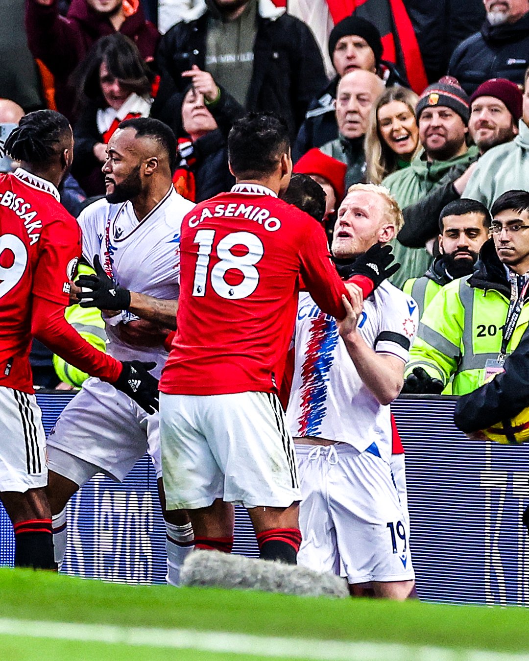 完美竞技平台官方网站-马德里竞技转会期再遭质疑，志在意大利杯名次提升，质疑声仍在，团队化学反应显著